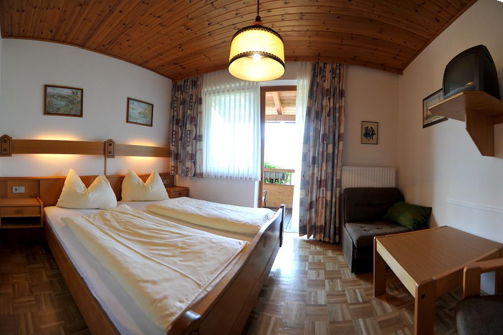 Gasthof Waldemar Hotel Hermagor Room photo